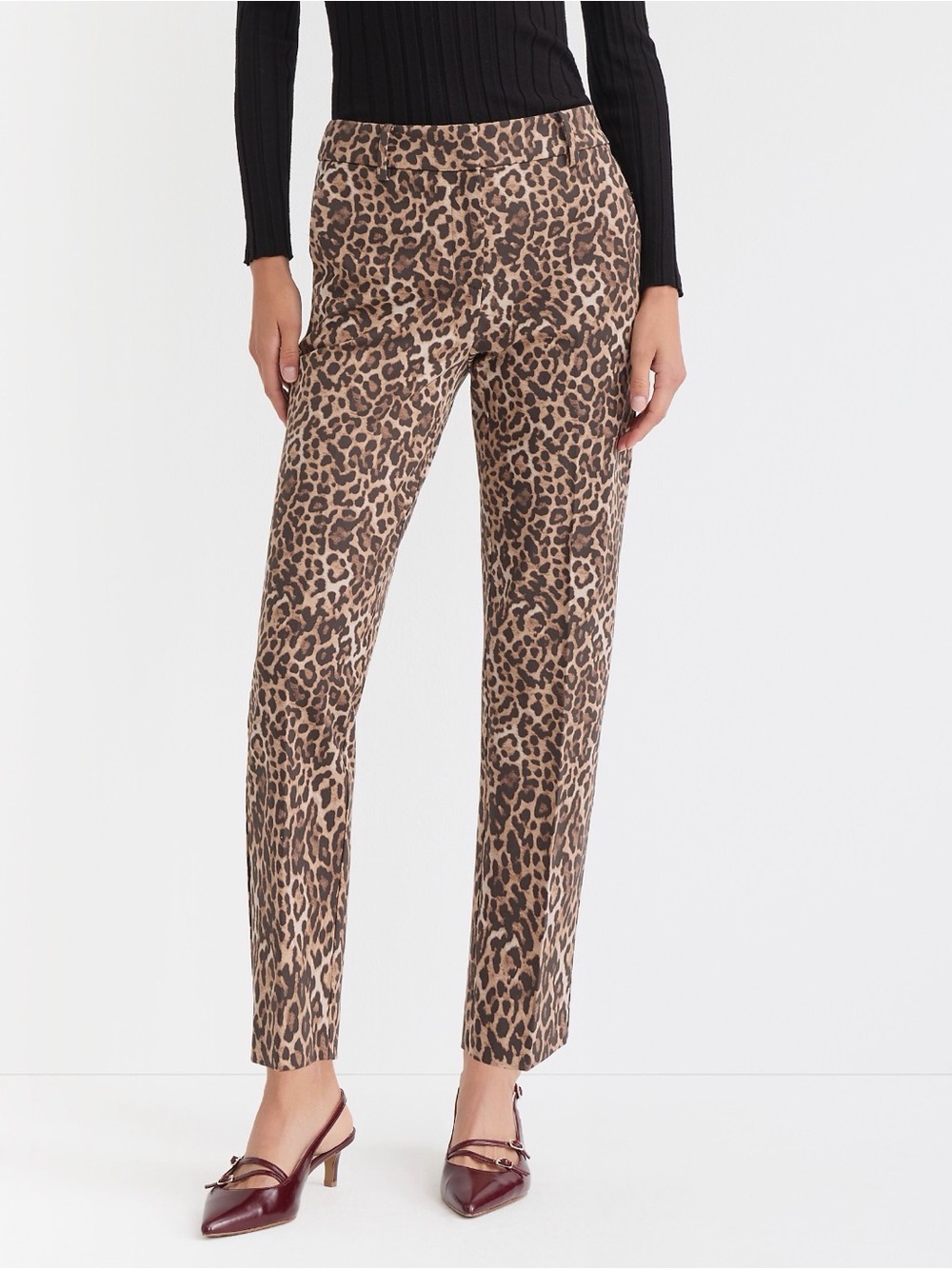 LOFT Riviera Slim Leopard Print Ankle Pants Size 2